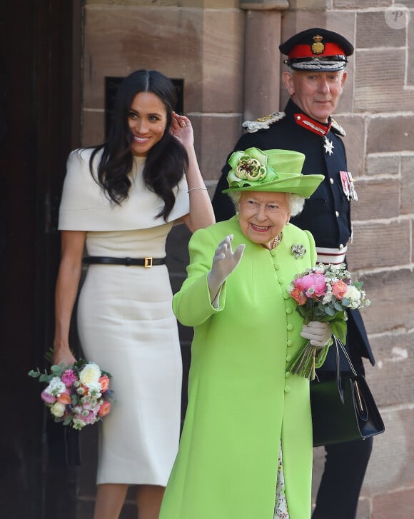 Meghan Markle, duchesse de Sussex, effectue son premier déplacement officiel avec la reine Elisabeth II d'Angleterre, lors de leur visite à Chester. Le 14 juin 2018 