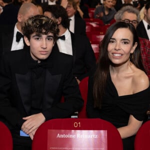 Théma - Les filles et fils de à la cérémonie des César - Elodie Bouchez et son fils Roxan - 49ème édition de la cérémonie des César à l'Olympia à Paris le 23 février 2024 © Dominique Jacovides / Olivier Borde / Bestimage 