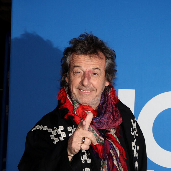 "Ils ont été placés en garde à vue pour association de malfaiteur en vue de commettre un crime et tentative d'homicide volontaire sur personne dépositaire de l'autorité publique"
Jean-Luc Reichmann - Photocall du vernissage de l'exposition "Johnny Hallyday, l'exposition" au Palais des Expositions à Paris. Le 21 décembre 2023 © Dominique Jacovides / Bestimage