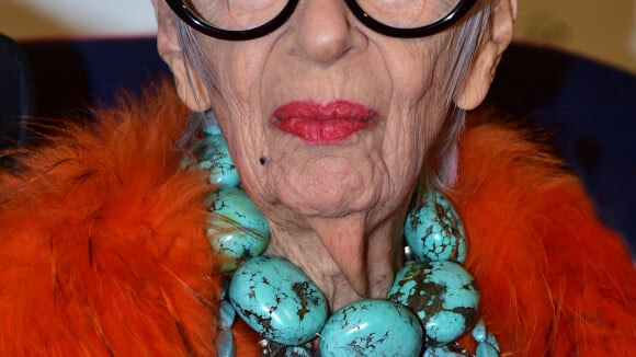 Iris Apfel : L'icône excentrique de la mode et star d'Instagram nous a quittés, elle avait 102 ans