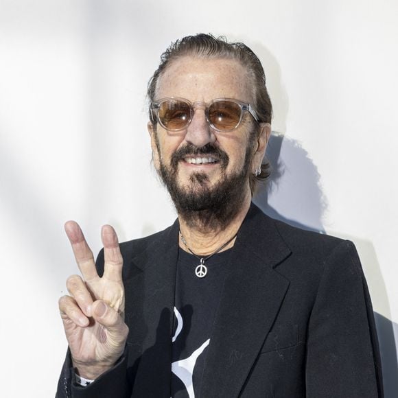 Ringo Star, l'un des membres des Beatles encore vivant était de la partie mais pas que ! 
Ringo Starr - People au défilé de mode Femmes prêt-à-porter automne-hiver 2024/2025 "Stella McCartney" lors de la fashion week de Paris. Le 4 mars 2024 © Olivier Borde / Bestimage