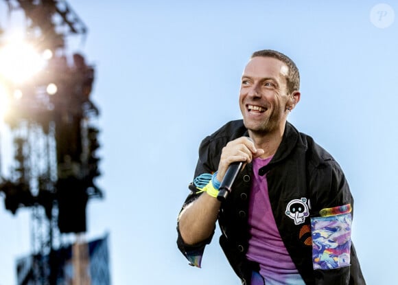 Chris Martin à l'Ullevi Arena à Gothenburg, le 8 juillet 2023.