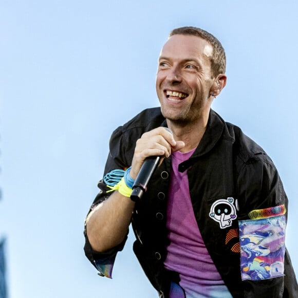 Chris Martin à l'Ullevi Arena à Gothenburg, le 8 juillet 2023.