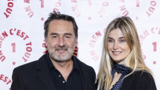 PHOTOS Gilles Lellouche et sa belle Alizée, les jeunes parents fous d'amour loin de leur bébé de 1 an