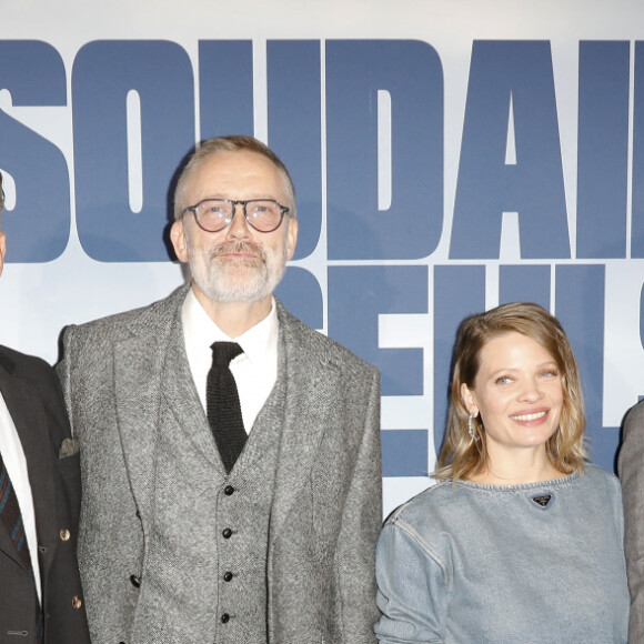 Alain Attal, Thomas Bidegain, Mélanie Thierry, Gilles Lellouche - Avant-première du film "Soudain Seuls" à l'UGC à Normandie à Paris le 4 décembre 2023. © Marc Ausset-Lacroix/Bestimage