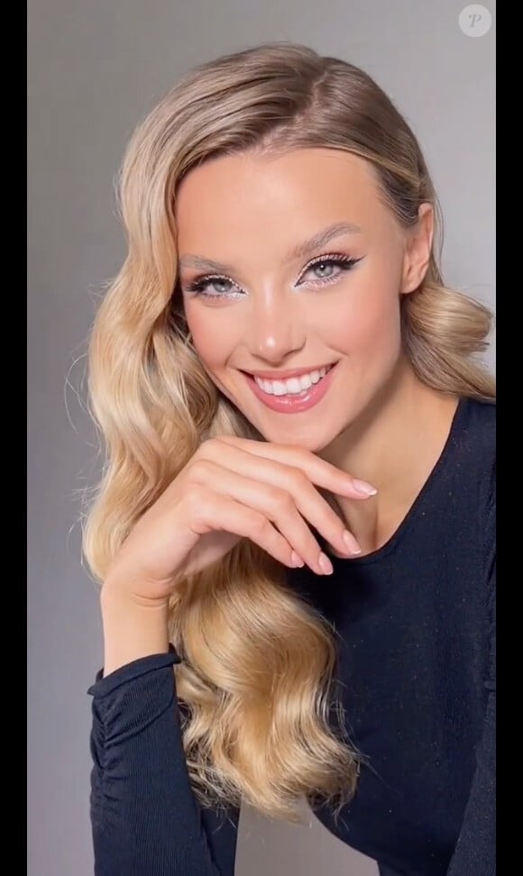 Notez aussi que 112 candidates se disputaient le titre !
Krystyna Pyszková, Miss République Tchèque, fraîchement élue Miss Monde immortalisée sur Instagram.