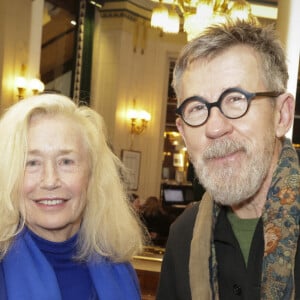 Jamy Gourmaud, Brigitte Fossey - Remise du Prix Vins et Livres aux Deux Magots à Paris, France, le 11 mars 2024.
