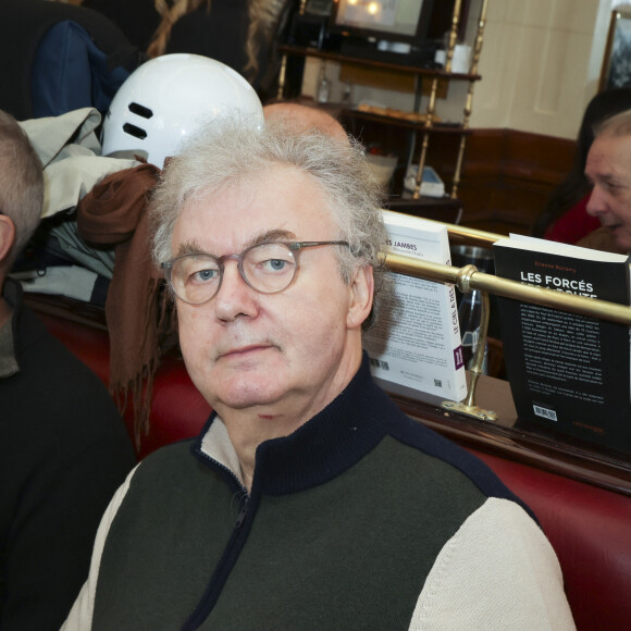 Dominique Besnehard - Remise du Prix Vins et Livres aux Deux Magots à Paris, France, le 11 mars 2024.