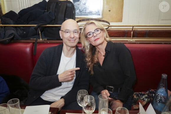 Bernard Werber, Carole Fernandez - Remise du Prix Vins et Livres aux Deux Magots à Paris, France, le 11 mars 2024.