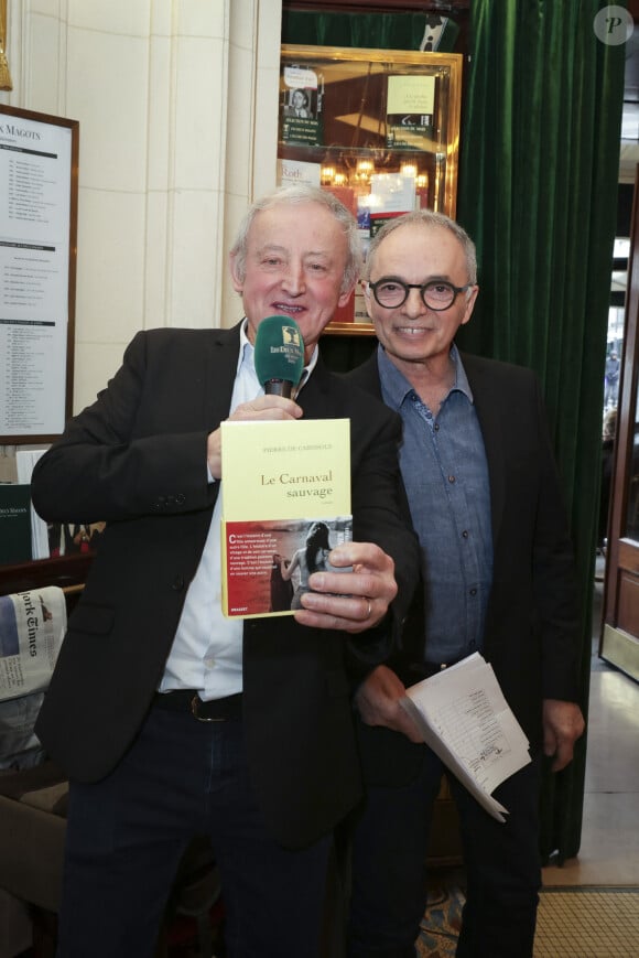 Yann Queffelec, Jean-Maurice Belayche - Remise du Prix Vins et Livres aux Deux Magots à Paris, France, le 11 mars 2024.