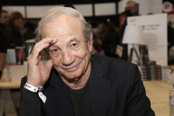 Patrick Chesnais - Festival du Livre de Paris 2023 au Grand Palais Éphémère à Paris le 22 avril 2023. © Cedric Perrin / Bestimage 