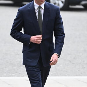 Mais qui commence à peser au prince. 
La famille royale britannique et les invités arrivent pour assister au service de célébration de la Journée du Commonwealth (Commonwealth Day) à l'abbaye de Westminster à Londres, célébré cette année en l'absence de Charles III et de Kate. Londres, le 11 mars 2024. 