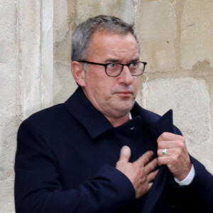 Christophe Dechavanne lors des obsèques de Dick Rivers en l'église Saint-Pierre de Montmartre à Paris le 2 mai 2019.