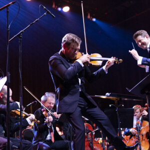 Exclusif - Renaud Capuçon et le chef d'orchestre Duncan Ward - Concert de Renaud Capuçon à l'Olympia à Paris, le 10 mars 2024. © Moreau-Tribeca/Bestimage