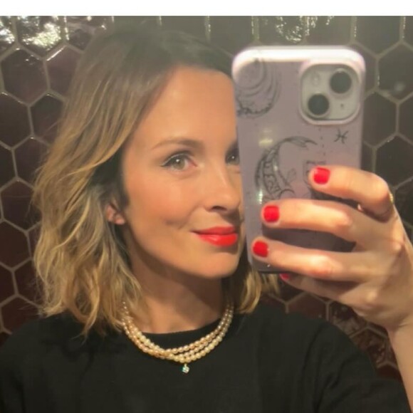 Fervente admiratrice de Maxim Nucci, elle a le coeur en joie en sachant que le prochain album de Yodelice va sortir.
Isabelle Ithurburu sur Instagram le 17 janvier 2024.