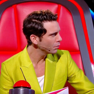 Mika - sur le plateau de The Voice (TF1) aux côtés des autres coachs.