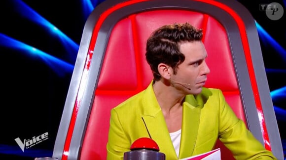 Mika - sur le plateau de The Voice (TF1) aux côtés des autres coachs.