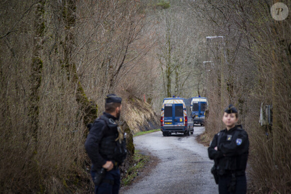 Route menant au Vernet bloquée par les gendarmes après la découverte d'ossements du petit Emile. Photo by Thibaut Durand/ABACAPRESS.COM