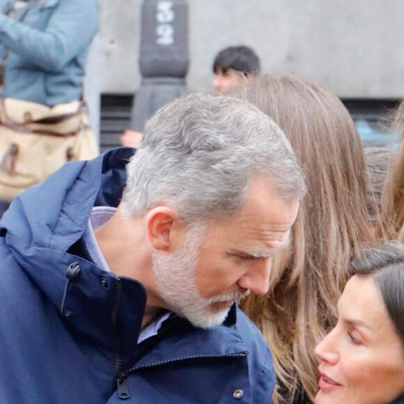 Le couple était très amoureux et complice. 
Le roi Felipe VI, la reine Letizia, la princesse des Asturies et l'infante Sofia d'Espagne assistent à une procession de la Semaine Sainte à Madrid, Espagne, le 30 mars 2024. Cette semaine de Pâques coïncide avec le retour au pays de l'infante Sofia scolarisée au Pays de Galles. © Dana Press/Bestimage