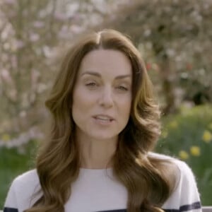 Peut-être en raison de son cancer. 
Kate Middleton, princesse de Galles annonce être atteinte d'un cancer dans une vidéo publiée le 22 mars 2024 - @ Prince and Princess of Wales