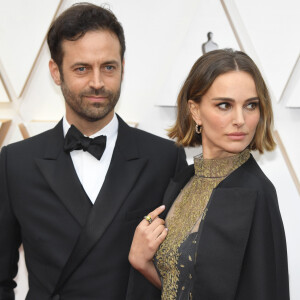 C'est officiel, ils ne sont plus ensemble.
Natalie Portman et Benjamin Millepied lors du photocall des arrivées de la 92e cérémonie des Oscars au Hollywood and Highland à Los Angeles