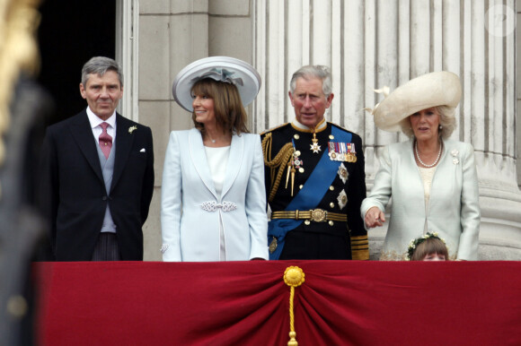 Michael Middleton, Carole Middleton, le prince Charles et Camilla Parker Bowles, duchesse de Cornouailles - Mariage de Kate Middleton et du prince William d'Angleterre à Londres. Le 29 avril 2011