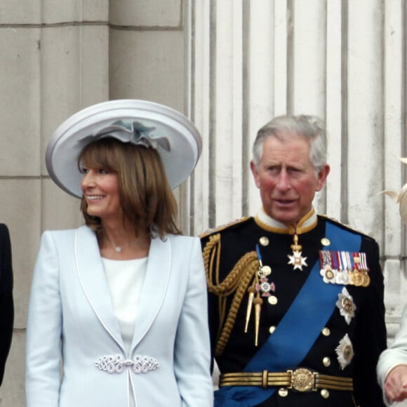 Michael Middleton, Carole Middleton, le prince Charles et Camilla Parker Bowles, duchesse de Cornouailles - Mariage de Kate Middleton et du prince William d'Angleterre à Londres. Le 29 avril 2011