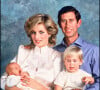 Soit huit ans après son divorce d'avec Lady Diana, leur mère
Lady Diana, Charles, Harry et William en 1984
