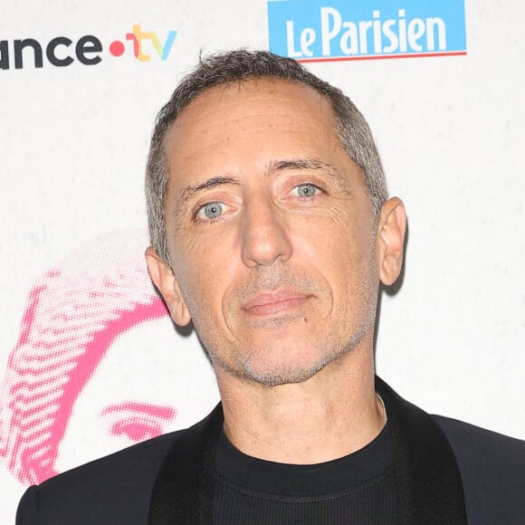 L'humoriste est parti tenter sa chance aux États-Unis
 
Gad Elmaleh - Générale du spectacle musical "Bernadette de Lourdes" au Dôme de Paris à Paris le 21 septembre 2023. © Coadic Guirec/Bestimage