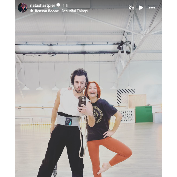 Elle a même partagé une photo de leur duo en répétitions. "A l'entraînement. Parce que vendredi, Anthony et moi voulons vous offrir un beau spectacle", a-t-elle écrit.
Natasha St-Pier dément le départ d'Anthony Colette de "Danse avec les stars". Instagram