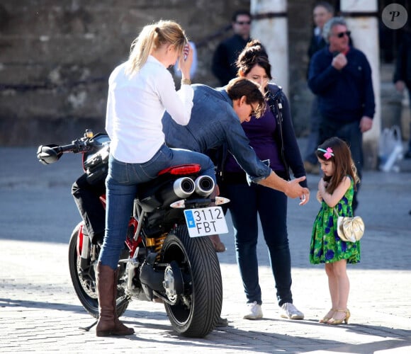 Tom Cruise, Katie Holmes et leur fille.