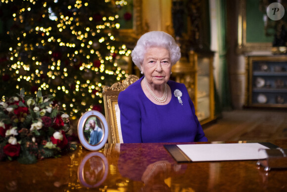 La reine Élisabeth II enregistre son émission annuelle de Noël au château de Windsor, dans le Berkshire, au Royaume-Uni, le vendredi 25 décembre 2020. Photo par Victoria Jones/PA Wire /ABACAPRESS.COM