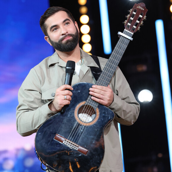 Kendji Girac - Les personnalités se mobilisent lors de la 37ème édition du Téléthon sur le plateau de France 2, avec pour parrain Vianney. Le 9 décembre 2023. © Coadic Guirec / Bestimage