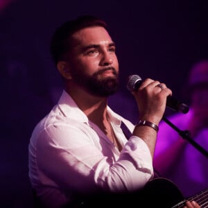 Exclusif - Kendji Girac - Célébration des 10 ans du centre commercial Beaugrenelle à Paris, France. Le 12 octobre 2023. © Christophe Clovis / Bestimage 