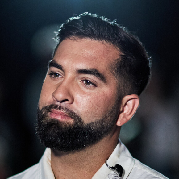 L'arme de Kendji Girac achetée dans une brocante ?
 
Exclusif - Kendji Girac - Backstage - Enregistrement de l'émission "Avec Florent, tout le monde ELA" à La Seine Musicale à Paris, sur TF1 © Cyril Moreau-Dominique Jacovides / Bestimage