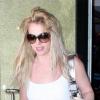 Britney Spears s'offre une petite séance de shopping en solo sur Sunset Plaza (West Hollywood), le jeudi 18 mars.