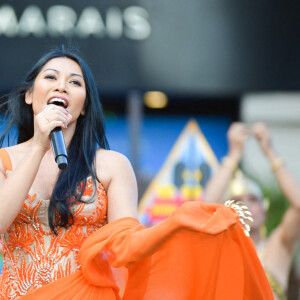 Anggun et Cyril Montana ont fini par divorcer en 2015.
Le BHV Marais célèbre l'Indonésie avec des danseurs traditionnels, l'ambassadeur d'Indonésie en France et la chanteuse Anggun qui se produit rue de Rivoli devant l'hôtel de ville, à Paris, France, le 8 juin 2022. Photo par Jana Call me J/ABACAPRESS.COM