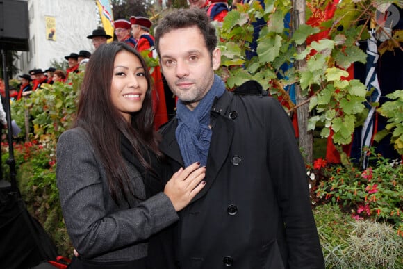 Pendant plusieurs années, Anggun a partagé sa vie avec Cyril Montana, écrivain et journaliste pour France Culture et Le Point.
Anggun et son mari Cyril Montana au "Ban des vendanges" organisé à la Vigne du Clos Montmartre, à Paris, en France, le 13 octobre 2012. Photo par Audrey Poree/ABACAPRESS.COM