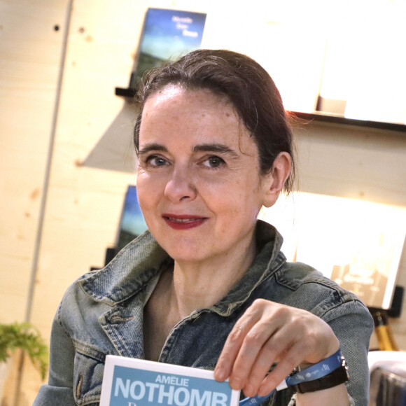 Amélie Nothomb participe à une chanson du prochain album d'Aldebert, dédié à sa passion pour la musique métal
 
Amelie Nothomb - Festival du livre de Paris 2024 le 12 avril 2024. © Cedric Perrin / Bestimage