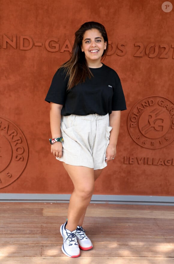 Inés Reg - People au village lors des Internationaux de France de Tennis de Roland Garros à Paris. Le 10 juin 2021 © Dominique Jacovides / Bestimage  Celebrity at french open Roland Garros in Paris. On june 10th 2021 