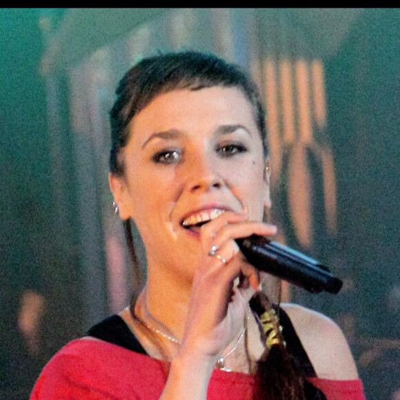 Une belle acquisition pour l'artiste qui cartonne sur scène
Zaz en 2010