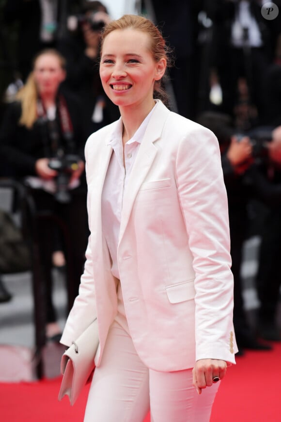 Isild Le Besco - Montée des marches du film "Jimmy's Hall" lors du 67 ème Festival du film de Cannes – Cannes le 22 mai 2014. 
