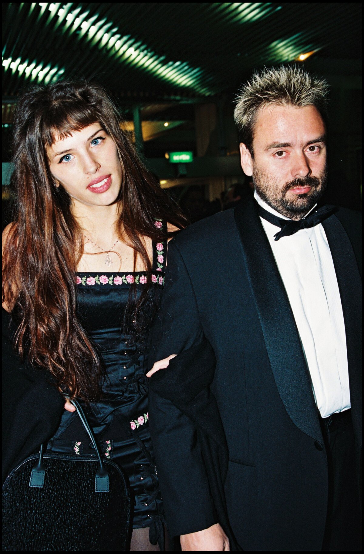 Photo : Luc Besson et sa compagne Maïwenn Le Besco lors de la soirée des César 1995. - Purepeople