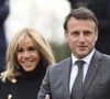 Emmanuel et Brigitte Macron se sont récemment rendus dans les Yvelines
Emmanuel et Brigitte Macron lors d'un match de football caritatif organisé dans le cadre de l'opération Pièces Jaunes dans les Yvelines.