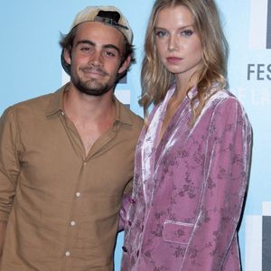 Le comédien vient notamment de s'infliger une épreuve particulièrement difficile.
Clément Remiens et Eden Ducourant assistant à un photocall dans le cadre du 21e Festival de la fiction TV à La Rochelle, France, le 14 septembre 2019. Photo par Aurore Marechal/ABACAPRESS.COM