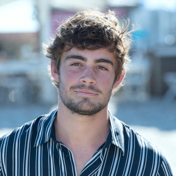 Clément Remiens assistant à un photocall dans le cadre du 21e Festival de la fiction TV à La Rochelle, France, le 13 septembre 2019. Photo par Aurore Marechal/ABACAPRESS.COM