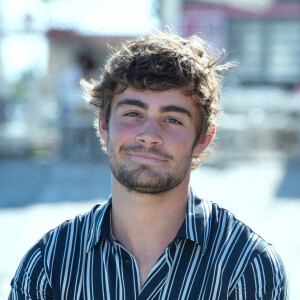 Clément Remiens assistant à un photocall dans le cadre du 21e Festival de la fiction TV à La Rochelle, France, le 13 septembre 2019. Photo par Aurore Marechal/ABACAPRESS.COM