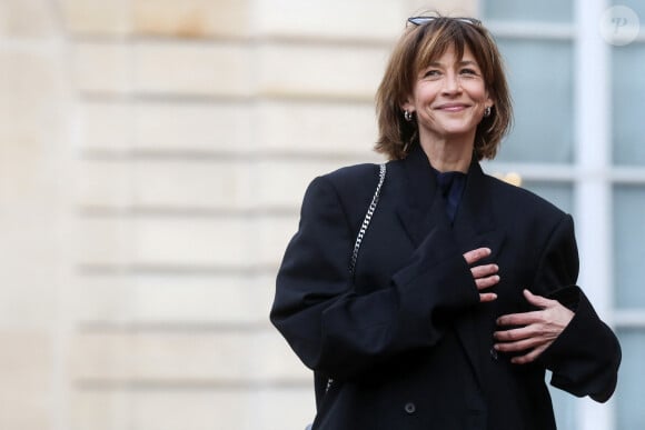 Sophie Marceau était aussi conviée à ce dîner pour célébrer les 60 ans des relations diplomatiques bilatérales entre la France et la Chine
 
L'actrice Sophie Marceau - Arrivée des invités au dîner d'Etat en l'honneur du président chinois Xi Jinping et de sa femme la Première Dame Peng Liyuan au palais présidentiel de l'Elysée à Paris, France, le 6 mai 2024. © Stéphane Lemouton / Bestimage