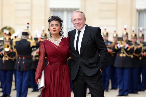 Salma Hayek et son mari François-Henri Pinault étaient à l'Élysée ce lundi 6 mai
 
Salma Hayek et son mari François-Henri Pinault - Arrivée des invités au dîner d'Etat en l'honneur du président chinois Xi Jinping et de sa femme la Première Dame Peng Liyuan au palais présidentiel de l'Elysée à Paris, France, le 6 mai 2024. © Cyril Moreau/Bestimage