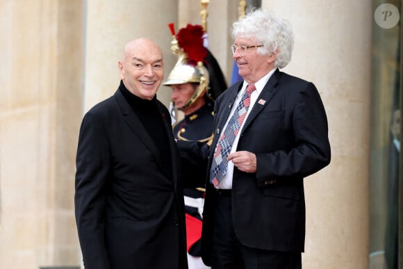 Jean Nouvel et Jean-Jacques Annaud - Arrivée des invités au dîner d'Etat en l'honneur du président chinois Xi Jinping et de sa femme la Première Dame Peng Liyuan au palais présidentiel de l'Elysée à Paris, France, le 6 mai 2024. © Cyril Moreau/Bestimage